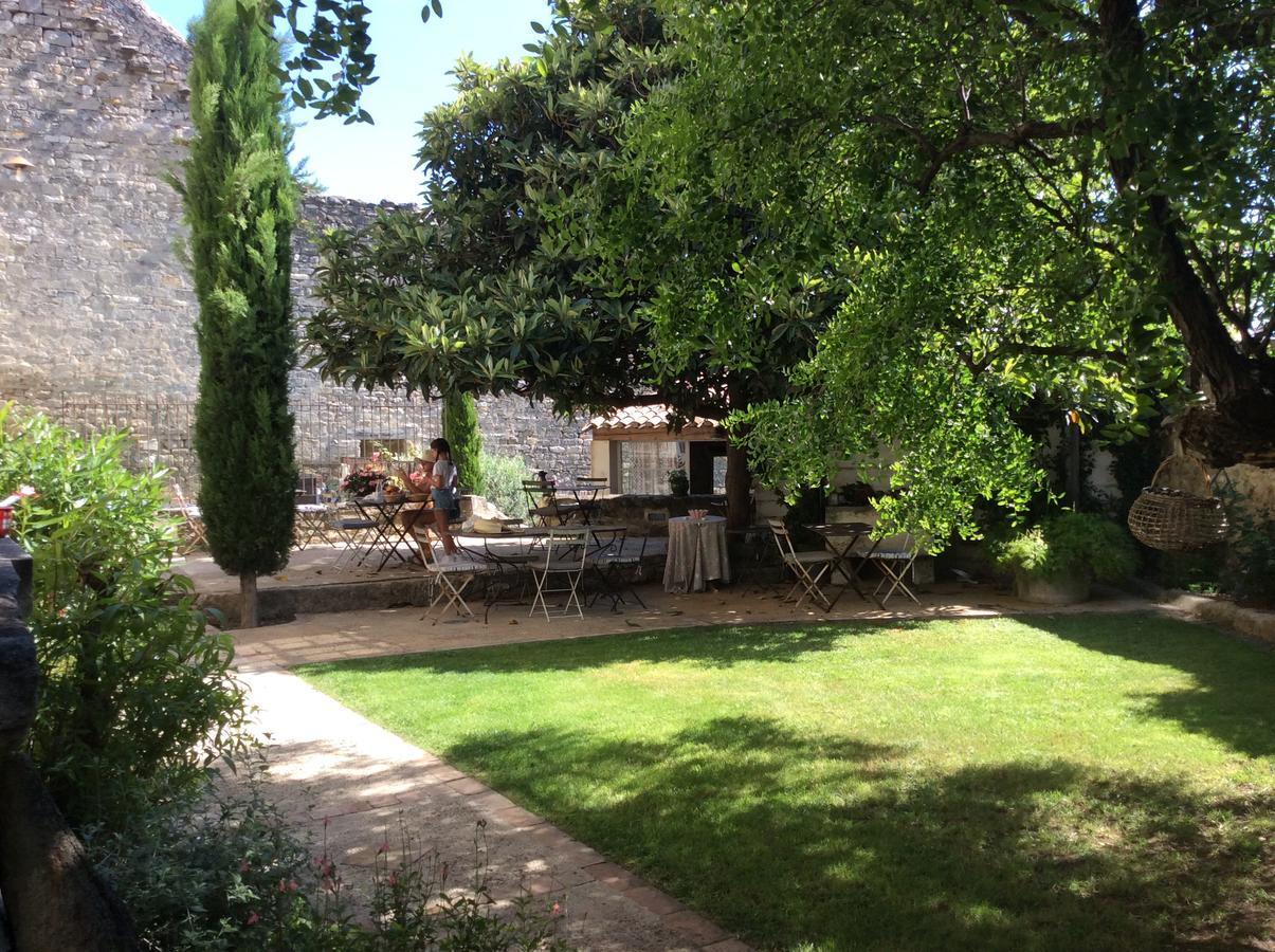 Le Posterlon Bed & Breakfast *